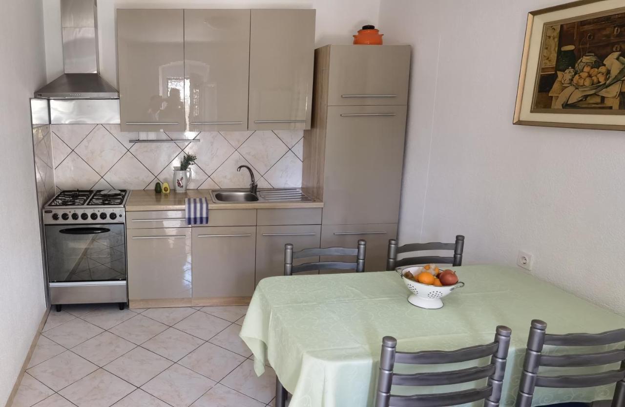 Guesthouse Palma Mali Lošinj Dış mekan fotoğraf