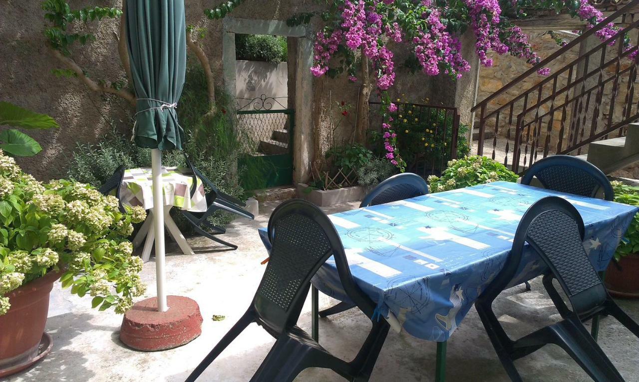 Guesthouse Palma Mali Lošinj Dış mekan fotoğraf